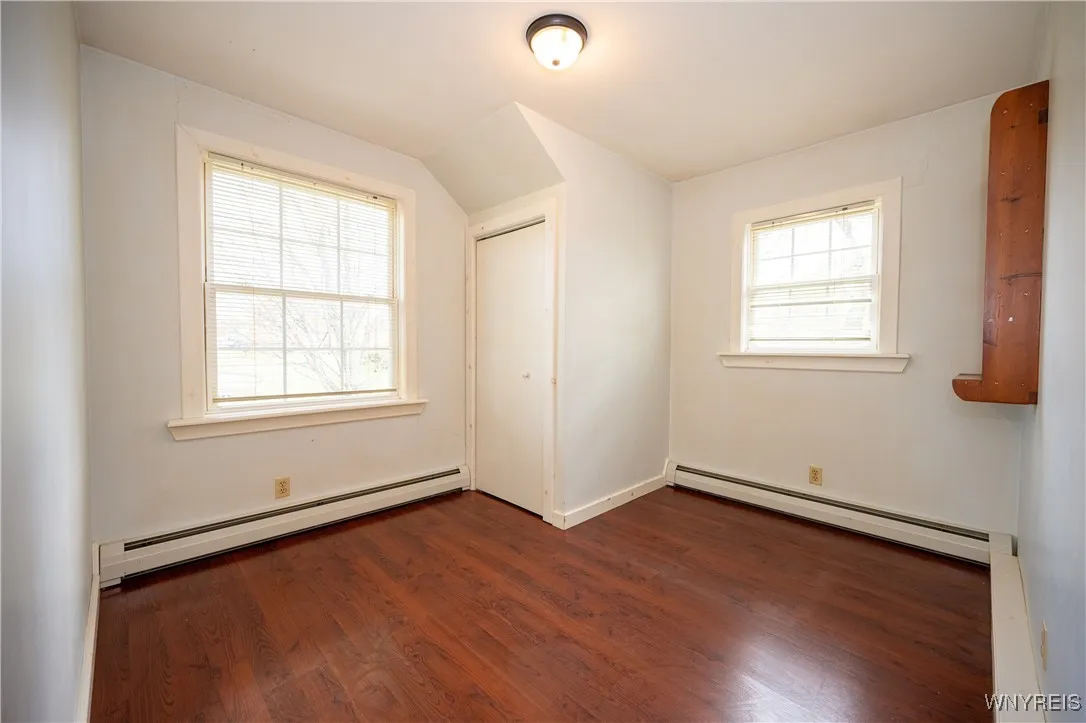 117 Chestnut Lane, Evans, New York 14006, Evans, New York 14006, 4 Bedrooms Bedrooms, 7 Rooms Rooms,1 BathroomBathrooms,Residential,For Sale,117 Chestnut Lane, Evans, New York 14006,0,B1649448