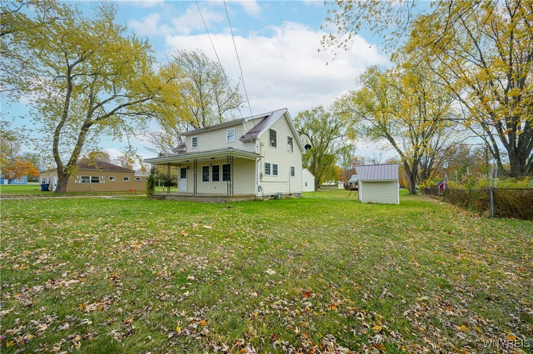 117 Chestnut Lane, Evans, New York 14006, Evans, New York 14006, 4 Bedrooms Bedrooms, 7 Rooms Rooms,1 BathroomBathrooms,Residential,For Sale,117 Chestnut Lane, Evans, New York 14006,0,B1649448