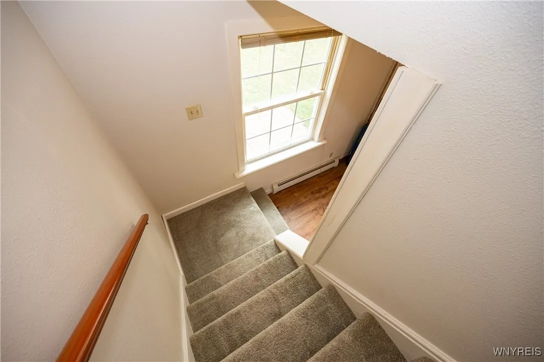 117 Chestnut Lane, Evans, New York 14006, Evans, New York 14006, 4 Bedrooms Bedrooms, 7 Rooms Rooms,1 BathroomBathrooms,Residential,For Sale,117 Chestnut Lane, Evans, New York 14006,0,B1649448