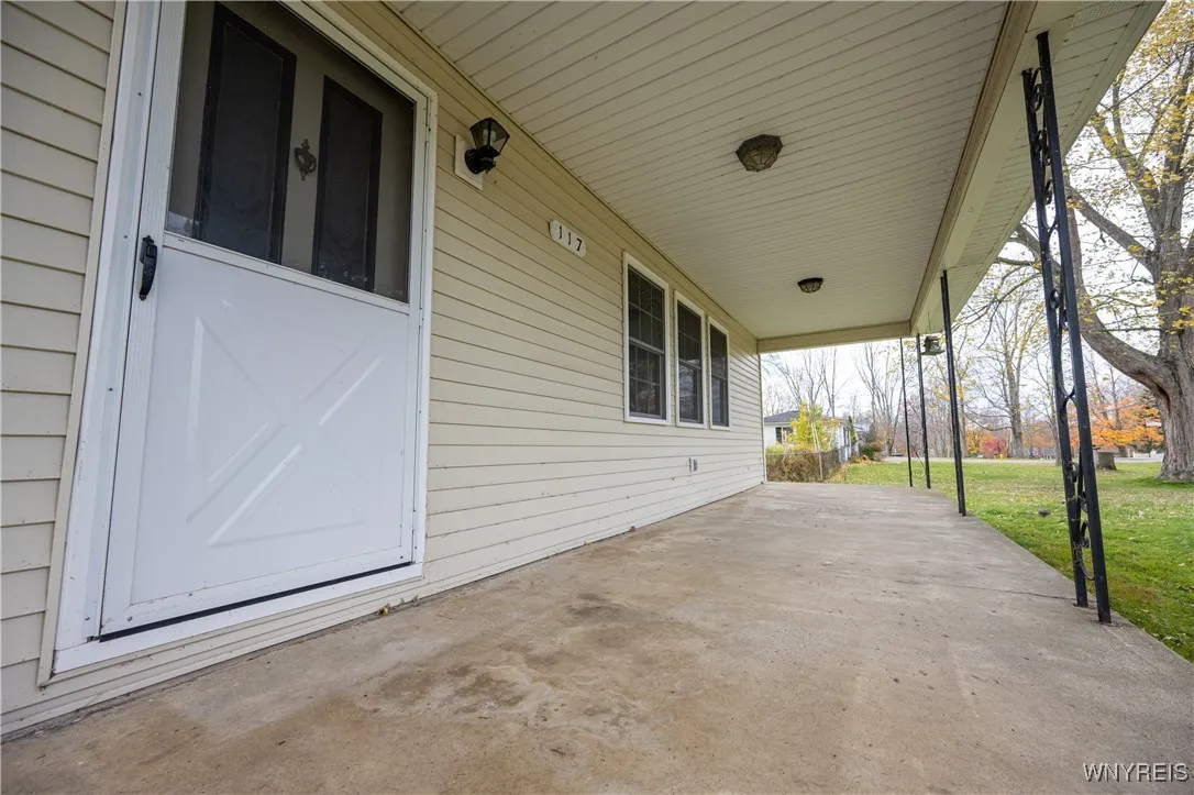 117 Chestnut Lane, Evans, New York 14006, Evans, New York 14006, 4 Bedrooms Bedrooms, 7 Rooms Rooms,1 BathroomBathrooms,Residential,For Sale,117 Chestnut Lane, Evans, New York 14006,0,B1649448