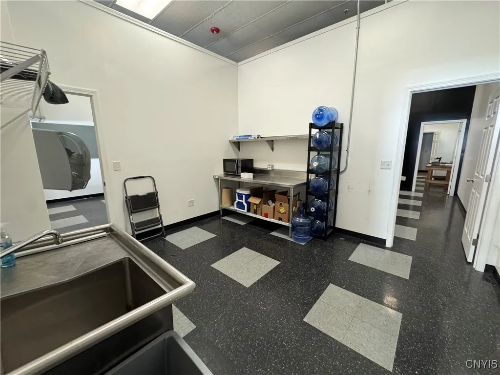 110 - 112 Bleecker Street, Utica, New York 13501, Utica, New York 13501, ,Commercial Lease,For Rent,110 - 112 Bleecker Street, Utica, New York 13501,0,S1649692