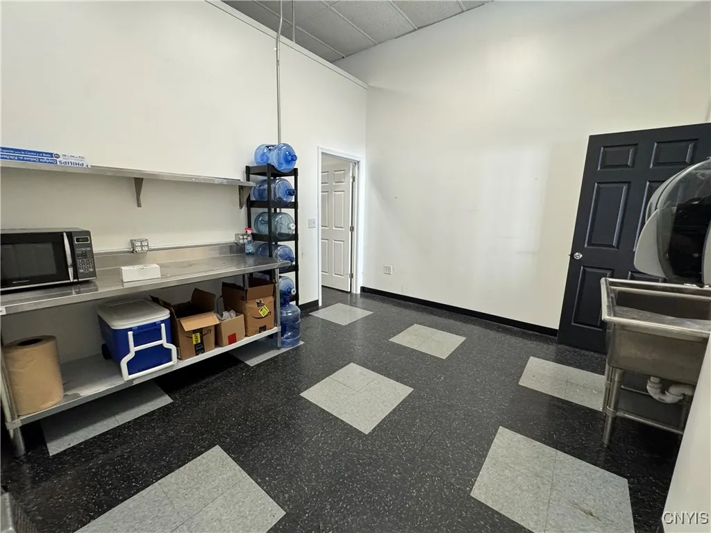 110 - 112 Bleecker Street, Utica, New York 13501, Utica, New York 13501, ,Commercial Lease,For Rent,110 - 112 Bleecker Street, Utica, New York 13501,0,S1649692