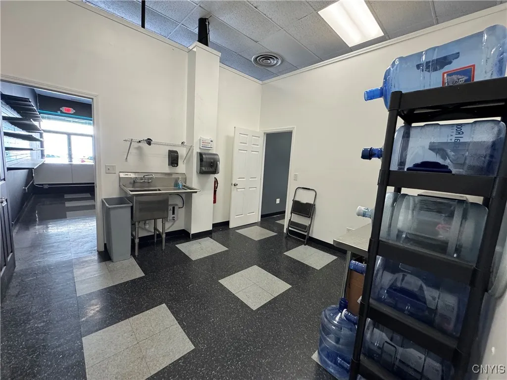 110 - 112 Bleecker Street, Utica, New York 13501, Utica, New York 13501, ,Commercial Lease,For Rent,110 - 112 Bleecker Street, Utica, New York 13501,0,S1649692