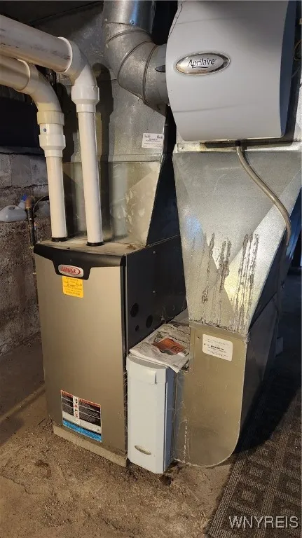 152 South Main Street, Batavia City, New York 1402, Batavia City, New York 14020, 3 Bedrooms Bedrooms, 7 Rooms Rooms,2 BathroomsBathrooms,Residential,For Sale,152 South Main Street, Batavia City, New York 1402,0,B1649339