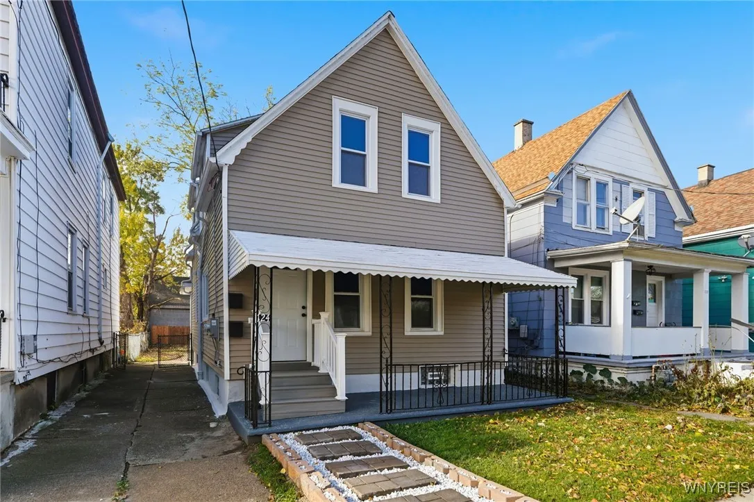 124 Roma Avenue, Buffalo, New York 14215, Buffalo, New York 14215, 4 Bedrooms Bedrooms, ,2 BathroomsBathrooms,Residential,For Sale,124 Roma Avenue, Buffalo, New York 14215,0,B1649267