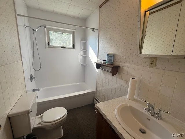 General bathroom