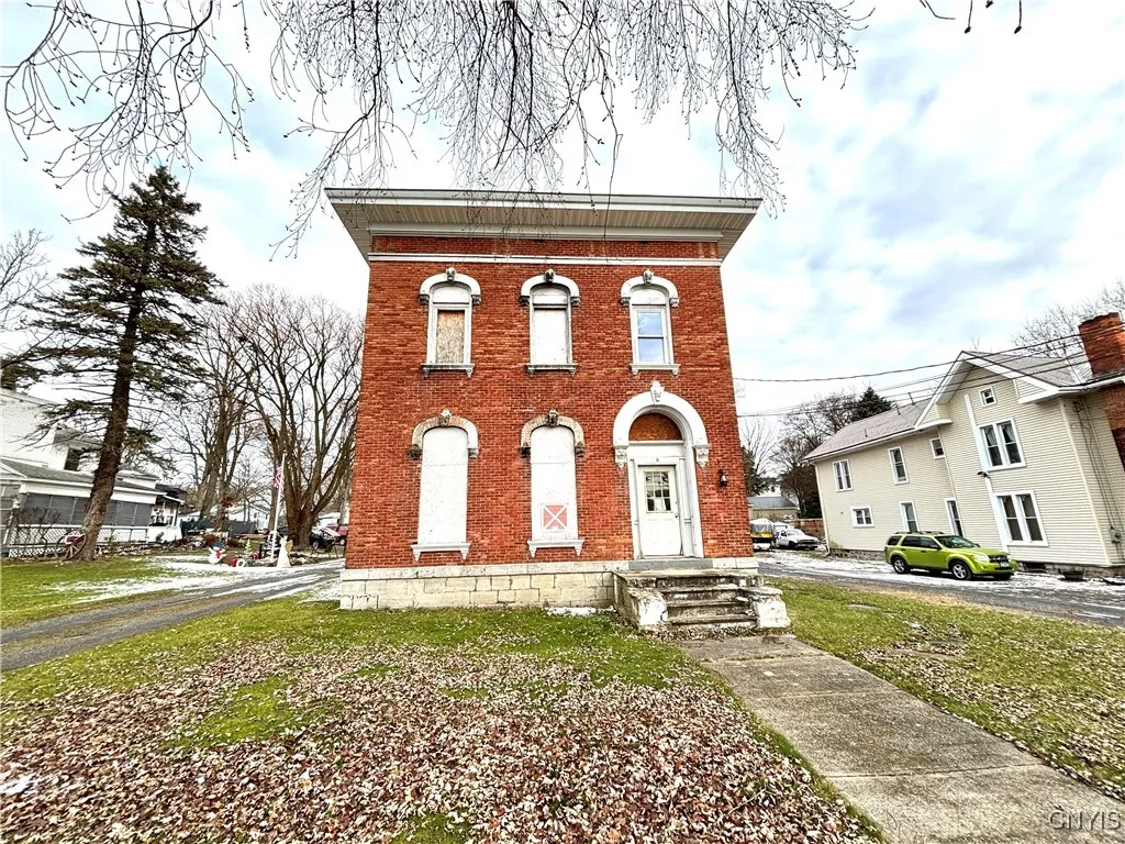 10 Nelson Street, Auburn, New York 13021, Auburn, New York 13021, 6 Bedrooms Bedrooms, ,2 BathroomsBathrooms,Residential,For Sale,10 Nelson Street, Auburn, New York 13021,0,S1649761