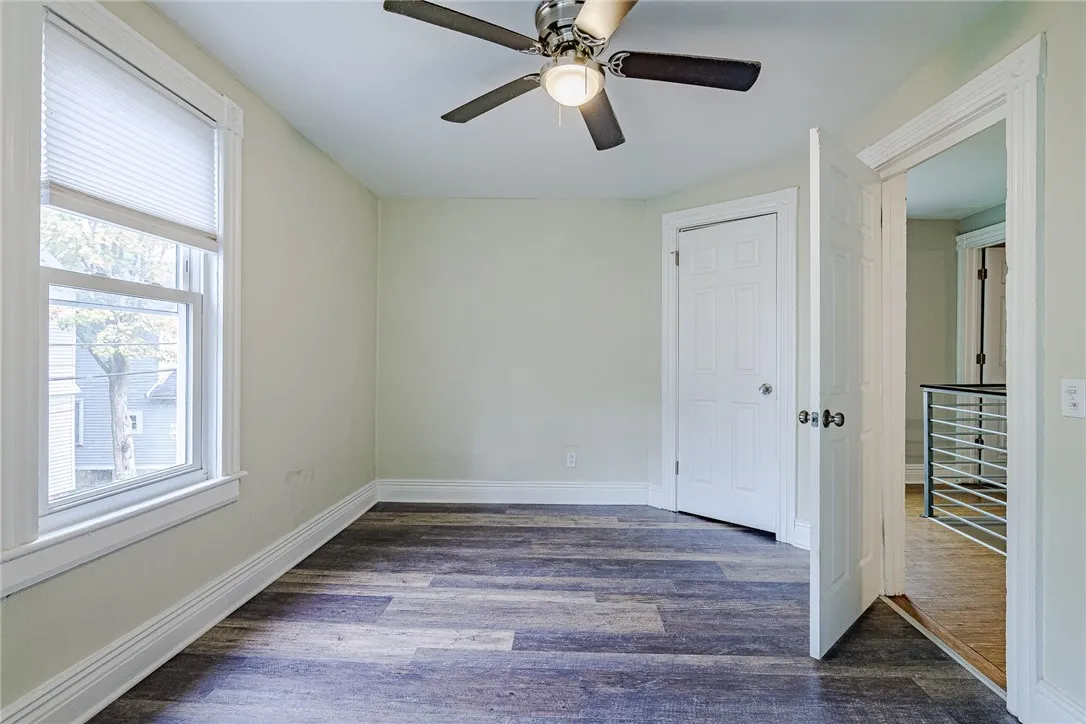 49 Woodlawn Street, Rochester, New York 14607, Rochester, New York 14607, 7 Bedrooms Bedrooms, ,2 BathroomsBathrooms,Residential,For Sale,49 Woodlawn Street, Rochester, New York 14607,0,R1648969