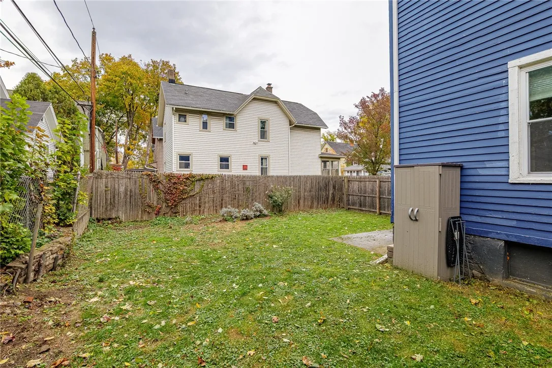 49 Woodlawn Street, Rochester, New York 14607, Rochester, New York 14607, 7 Bedrooms Bedrooms, ,2 BathroomsBathrooms,Residential,For Sale,49 Woodlawn Street, Rochester, New York 14607,0,R1648969