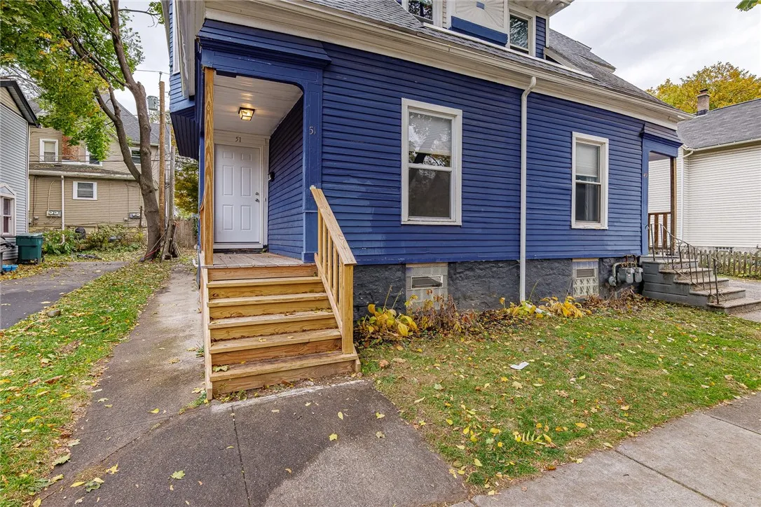 49 Woodlawn Street, Rochester, New York 14607, Rochester, New York 14607, 7 Bedrooms Bedrooms, ,2 BathroomsBathrooms,Residential,For Sale,49 Woodlawn Street, Rochester, New York 14607,0,R1648969