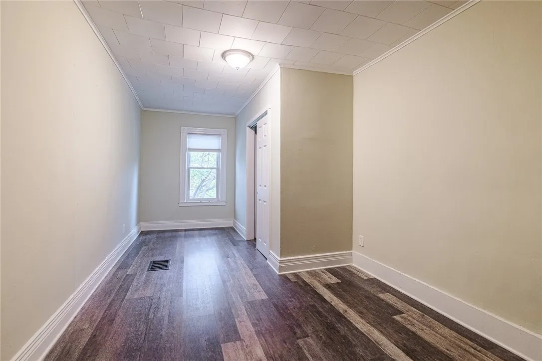 49 Woodlawn Street, Rochester, New York 14607, Rochester, New York 14607, 7 Bedrooms Bedrooms, ,2 BathroomsBathrooms,Residential,For Sale,49 Woodlawn Street, Rochester, New York 14607,0,R1648969