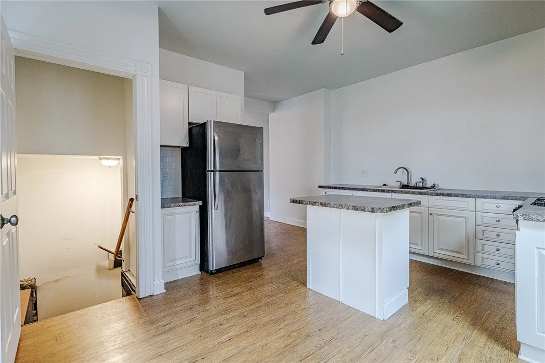 49 Woodlawn Street, Rochester, New York 14607, Rochester, New York 14607, 7 Bedrooms Bedrooms, ,2 BathroomsBathrooms,Residential,For Sale,49 Woodlawn Street, Rochester, New York 14607,0,R1648969
