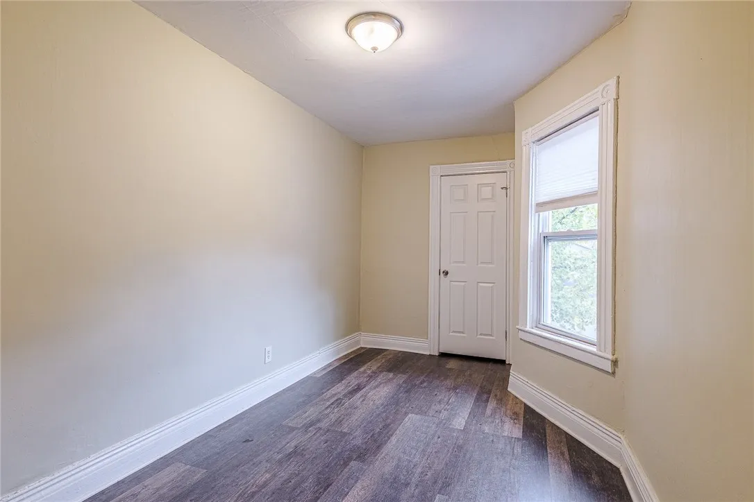 49 Woodlawn Street, Rochester, New York 14607, Rochester, New York 14607, 7 Bedrooms Bedrooms, ,2 BathroomsBathrooms,Residential,For Sale,49 Woodlawn Street, Rochester, New York 14607,0,R1648969