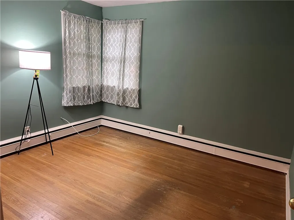 63 Chesterfield Drive, Rochester, New York 14612, Rochester, New York 14612, 2 Bedrooms Bedrooms, 5 Rooms Rooms,1 BathroomBathrooms,Residential,For Sale,63 Chesterfield Drive, Rochester, New York 14612,0,R1649565