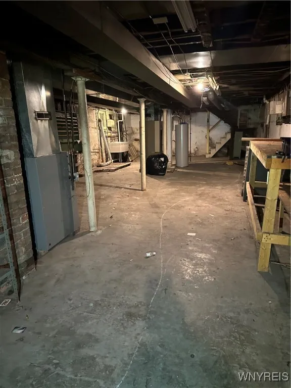 20 Garfield Street, Buffalo, New York 14207, Buffalo, New York 14207, 6 Bedrooms Bedrooms, ,2 BathroomsBathrooms,Residential,For Sale,20 Garfield Street, Buffalo, New York 14207,0,B1649726