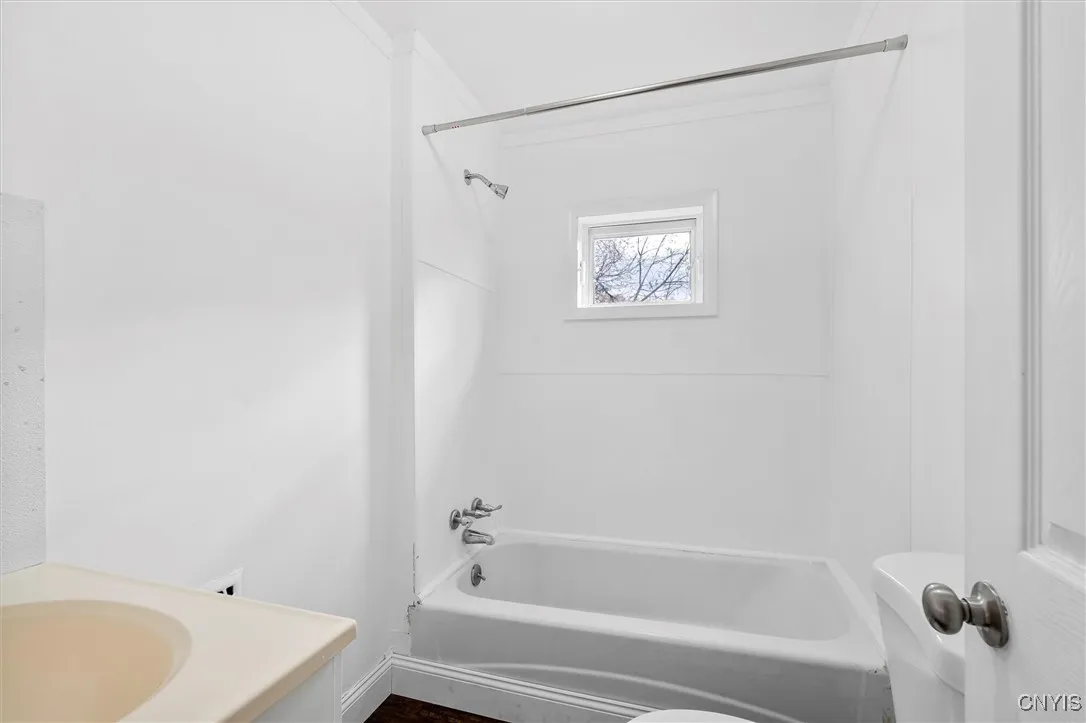 811 1st North Street, Syracuse, New York 13208, Syracuse, New York 13208, 3 Bedrooms Bedrooms, ,2 BathroomsBathrooms,Residential,For Sale,811 1st North Street, Syracuse, New York 13208,0,S1649748