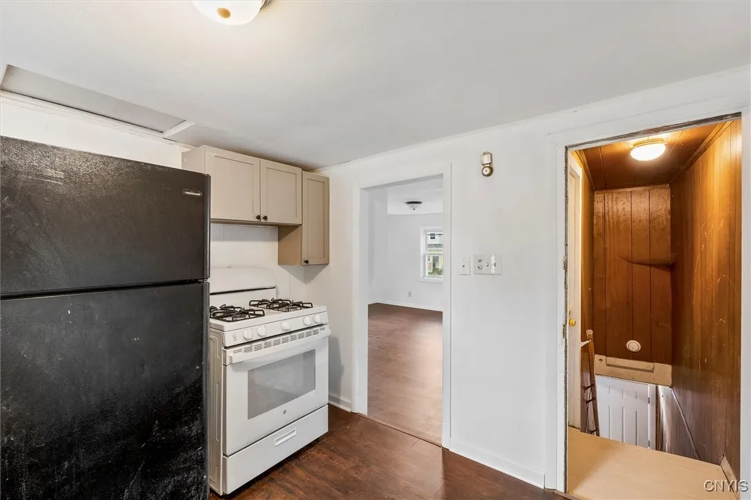 811 1st North Street, Syracuse, New York 13208, Syracuse, New York 13208, 3 Bedrooms Bedrooms, ,2 BathroomsBathrooms,Residential,For Sale,811 1st North Street, Syracuse, New York 13208,0,S1649748