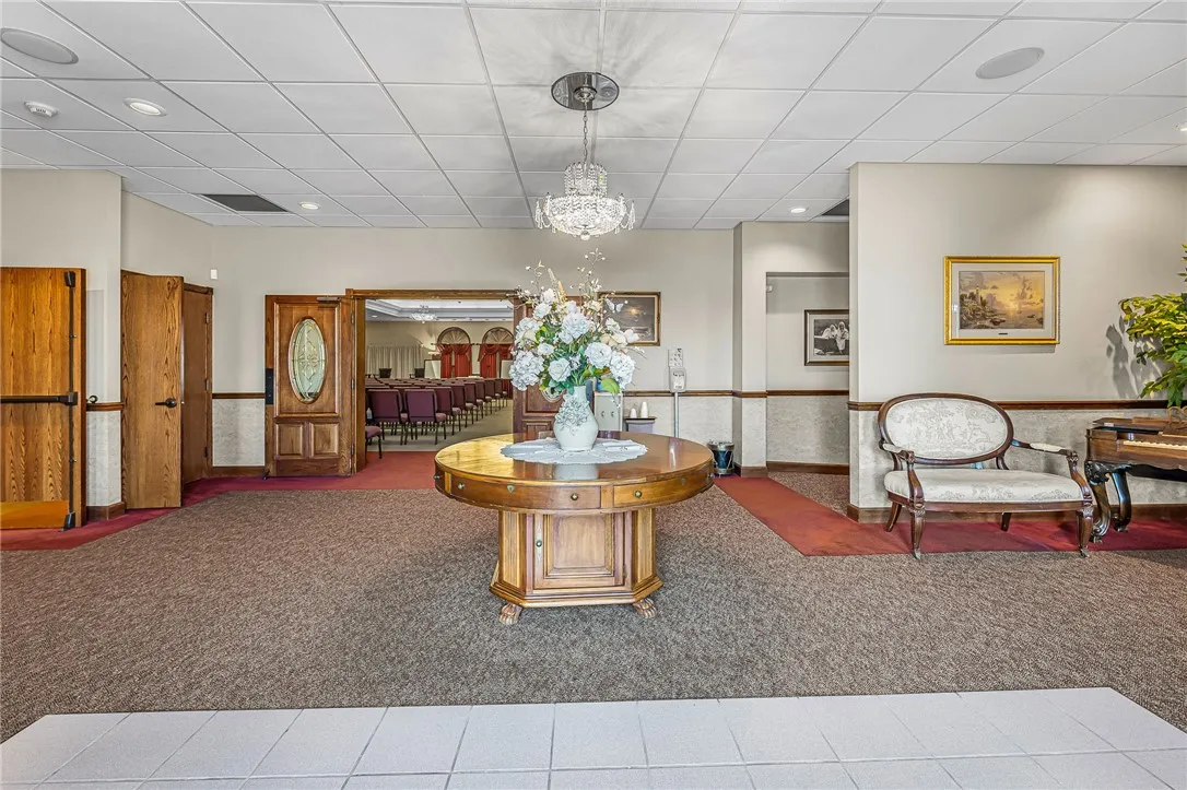 Entrance to 1050 Pennsylvania Ave