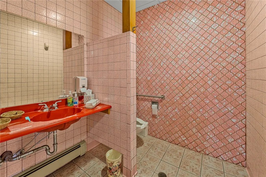 1050 Pennsylvania Ave, Southport, New York 14904, Southport, New York 14904, ,Commercial Sale,For Sale,1050 Pennsylvania Ave, Southport, New York 14904,0,R1649741