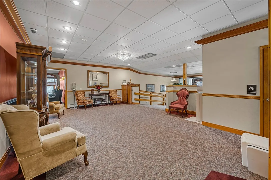 Entrance to 1050 Pennsylvania Ave