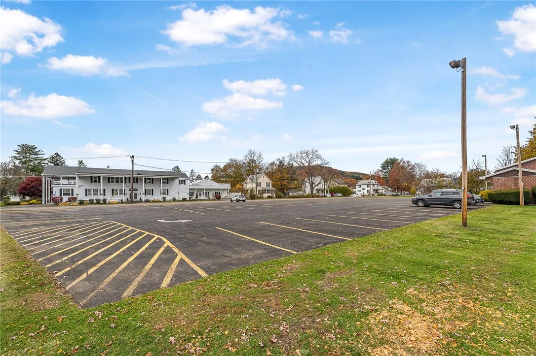 Parking Space for 1050 Pennsylvania Ave
