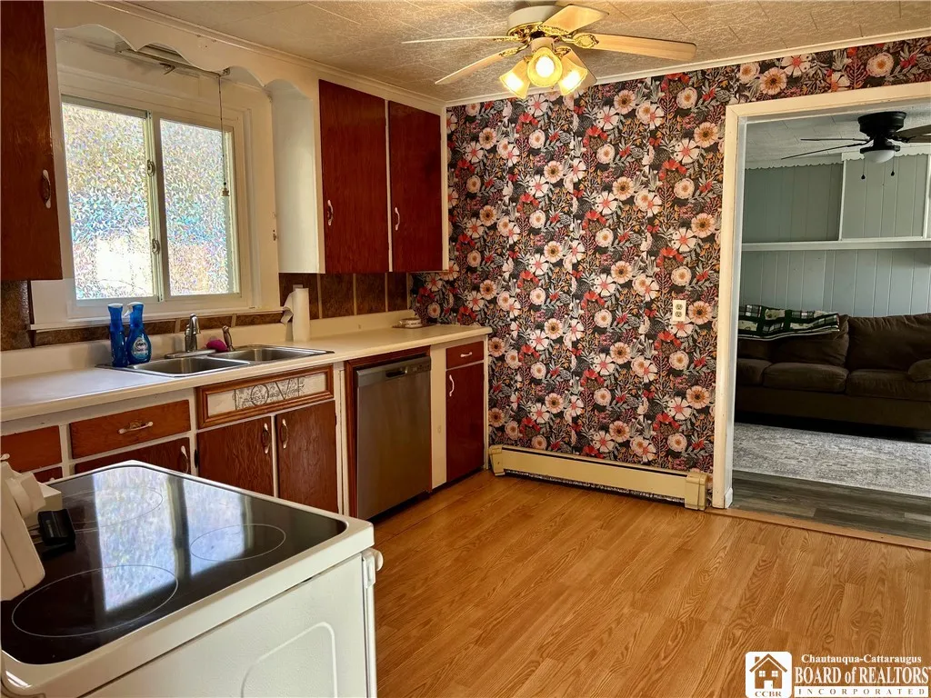 54 Kinney Street, Portland, New York 14716, Portland, New York 14716, 3 Bedrooms Bedrooms, 10 Rooms Rooms,1 BathroomBathrooms,Residential,For Sale,54 Kinney Street, Portland, New York 14716,0,R1648935