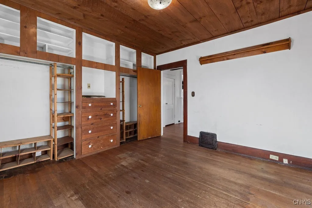 406 South Main Street, Groton, New York 13073, Groton, New York 13073, 5 Bedrooms Bedrooms, 10 Rooms Rooms,2 BathroomsBathrooms,Residential,For Sale,406 South Main Street, Groton, New York 13073,0,S1649578