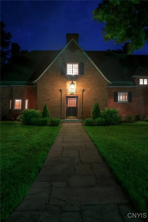 131 South Street, Auburn, New York 13021, Auburn, New York 13021, 6 Bedrooms Bedrooms, 12 Rooms Rooms,3 BathroomsBathrooms,Residential,For Sale,131 South Street, Auburn, New York 13021,0,S1649379