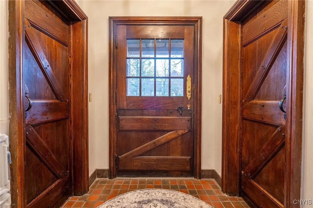 131 South Street, Auburn, New York 13021, Auburn, New York 13021, 6 Bedrooms Bedrooms, 12 Rooms Rooms,3 BathroomsBathrooms,Residential,For Sale,131 South Street, Auburn, New York 13021,0,S1649379