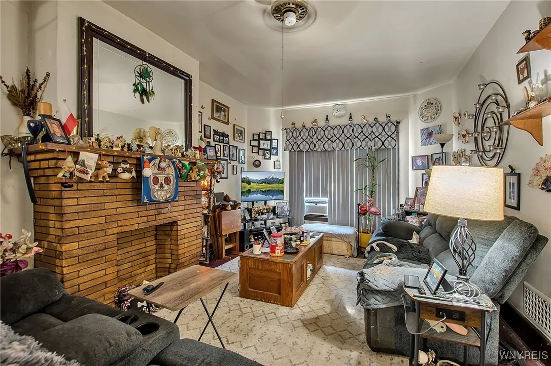 50 Macamley Street, Buffalo, New York 14220, Buffalo, New York 14220, 4 Bedrooms Bedrooms, ,2 BathroomsBathrooms,Residential,For Sale,50 Macamley Street, Buffalo, New York 14220,0,B1649767