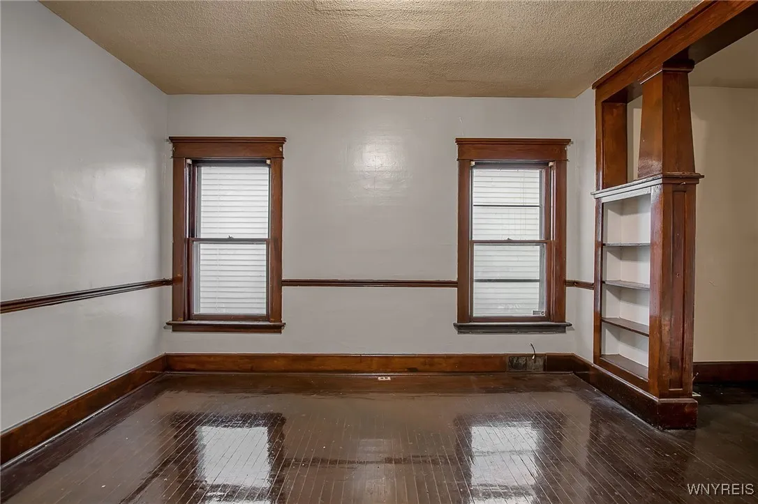 50 Macamley Street, Buffalo, New York 14220, Buffalo, New York 14220, 4 Bedrooms Bedrooms, ,2 BathroomsBathrooms,Residential,For Sale,50 Macamley Street, Buffalo, New York 14220,0,B1649767