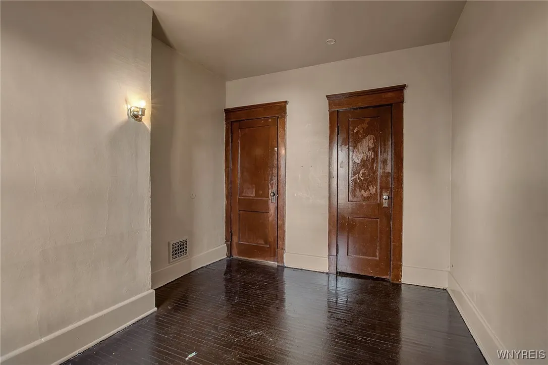 50 Macamley Street, Buffalo, New York 14220, Buffalo, New York 14220, 4 Bedrooms Bedrooms, ,2 BathroomsBathrooms,Residential,For Sale,50 Macamley Street, Buffalo, New York 14220,0,B1649767