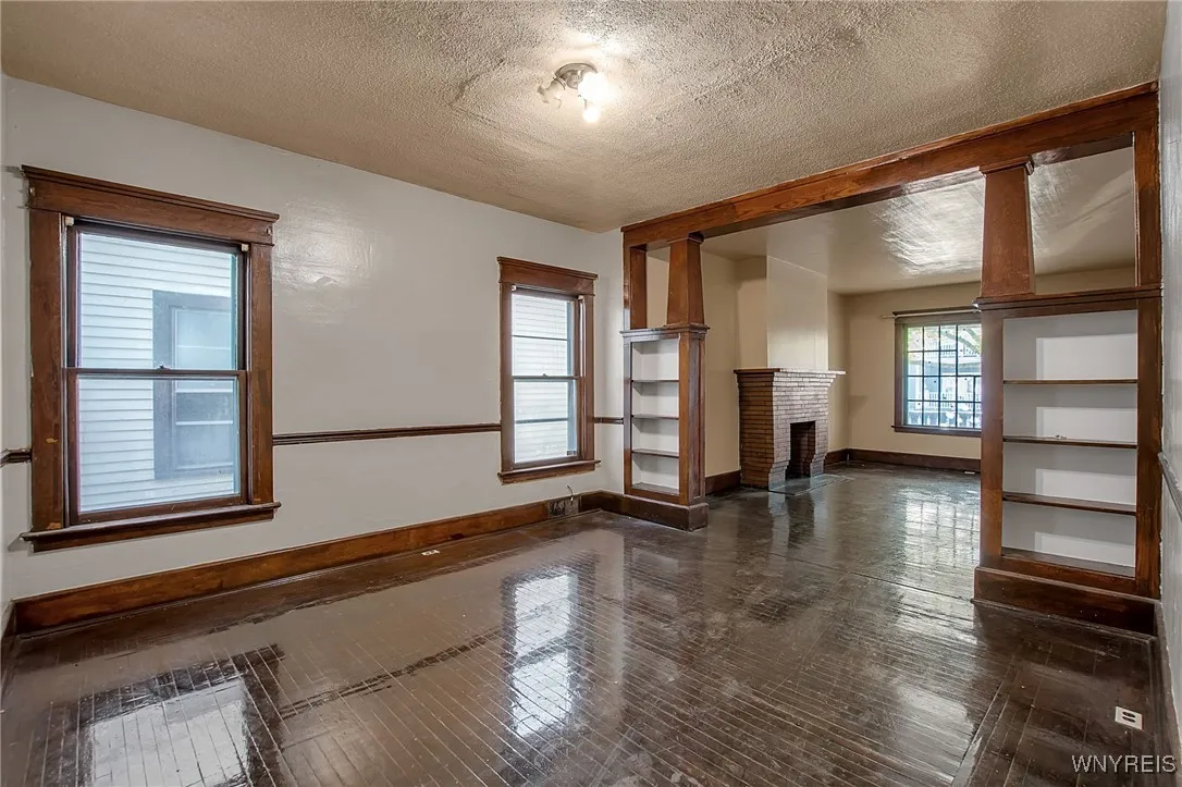 50 Macamley Street, Buffalo, New York 14220, Buffalo, New York 14220, 4 Bedrooms Bedrooms, ,2 BathroomsBathrooms,Residential,For Sale,50 Macamley Street, Buffalo, New York 14220,0,B1649767