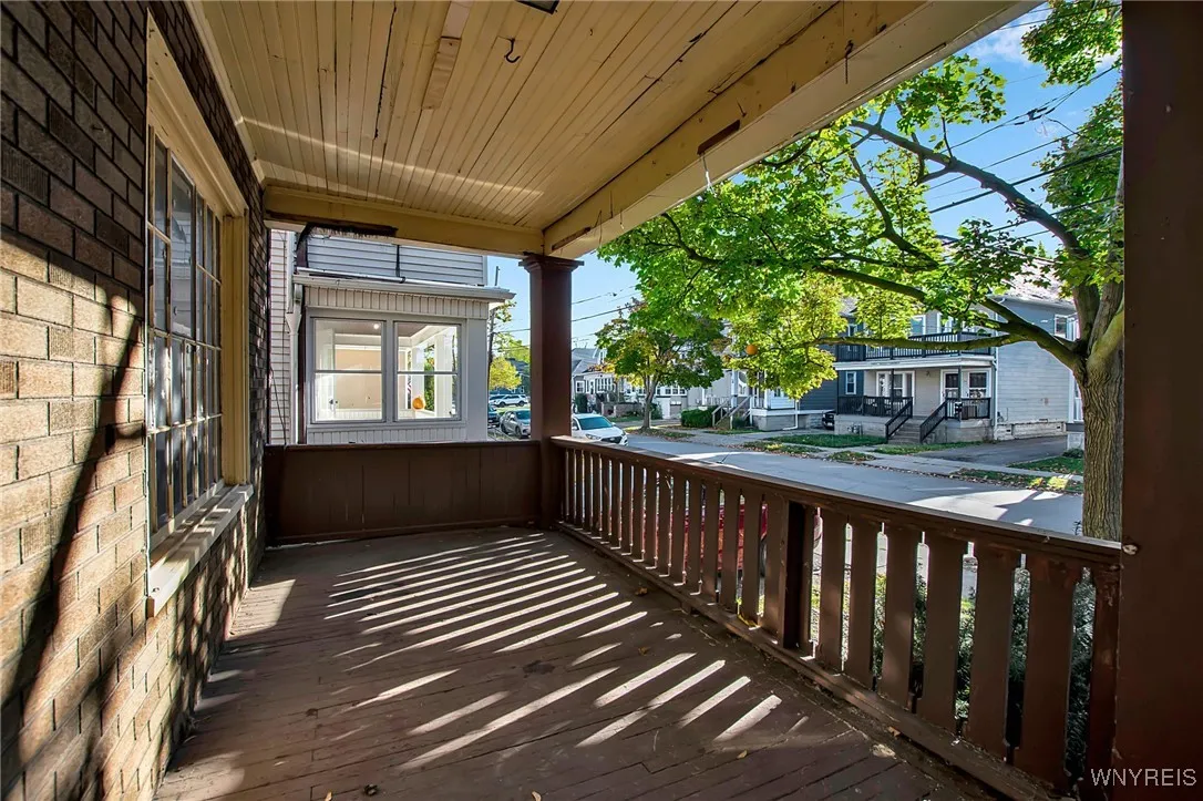 50 Macamley Street, Buffalo, New York 14220, Buffalo, New York 14220, 4 Bedrooms Bedrooms, ,2 BathroomsBathrooms,Residential,For Sale,50 Macamley Street, Buffalo, New York 14220,0,B1649767