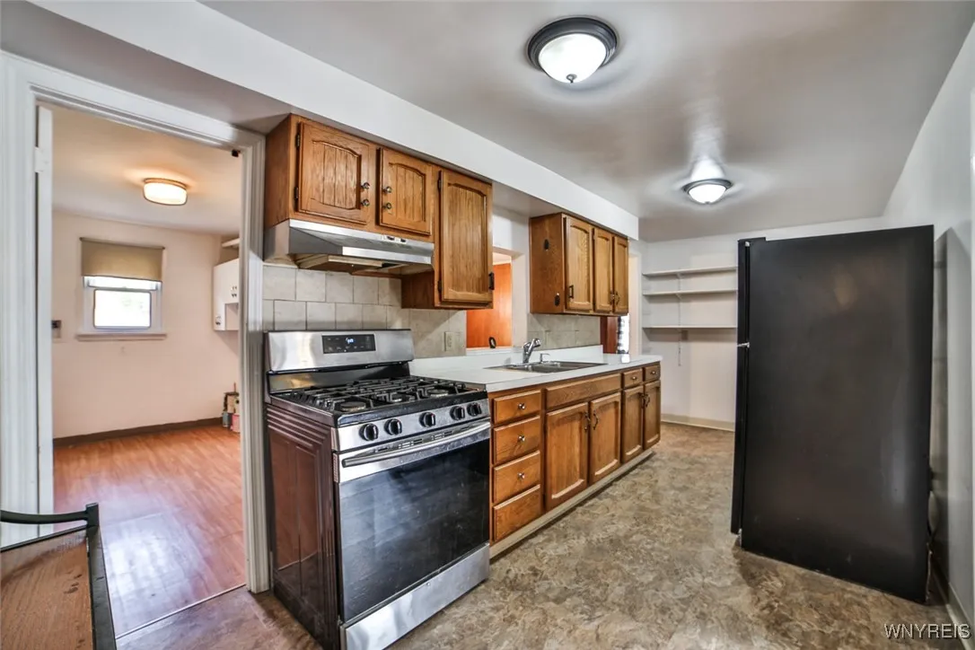 13 Wisteria Avenue, Amherst, New York 14226, Amherst, New York 14226, 4 Bedrooms Bedrooms, 8 Rooms Rooms,1 BathroomBathrooms,Residential,For Sale,13 Wisteria Avenue, Amherst, New York 14226,0,B1649632