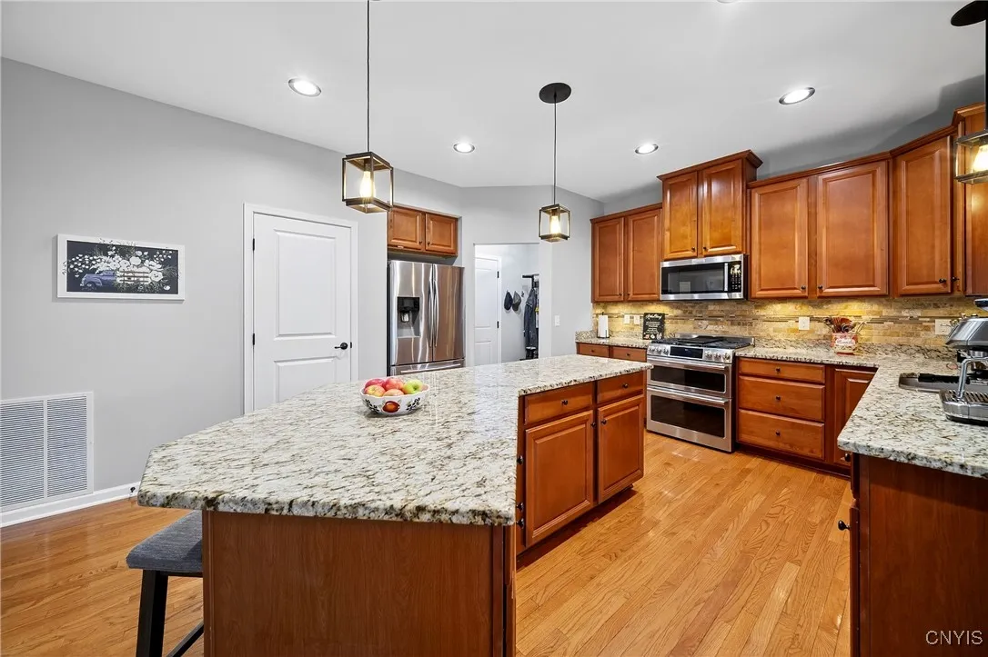 29 Naylor Circle, Van Buren, New York 13027, Van Buren, New York 13027, 4 Bedrooms Bedrooms, 11 Rooms Rooms,2 BathroomsBathrooms,Residential,For Sale,29 Naylor Circle, Van Buren, New York 13027,0,S1649417