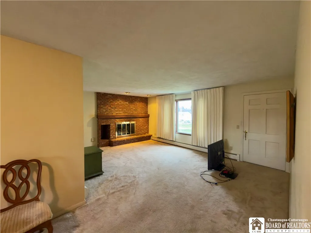 32 Maple Street, Carroll, New York 14738, Carroll, New York 14738, 3 Bedrooms Bedrooms, 6 Rooms Rooms,1 BathroomBathrooms,Residential Lease,For Rent,32 Maple Street, Carroll, New York 14738,0,R1649586