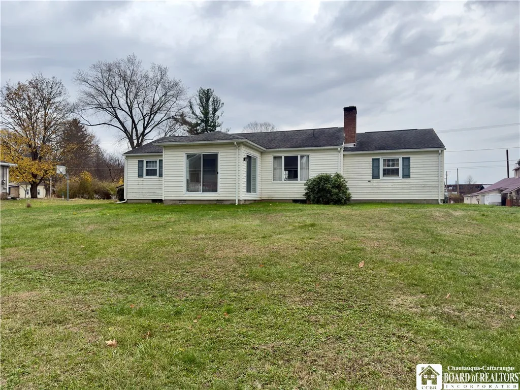 32 Maple Street, Carroll, New York 14738, Carroll, New York 14738, 3 Bedrooms Bedrooms, 6 Rooms Rooms,1 BathroomBathrooms,Residential Lease,For Rent,32 Maple Street, Carroll, New York 14738,0,R1649586