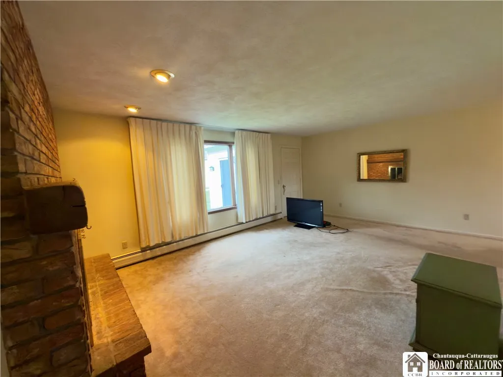 32 Maple Street, Carroll, New York 14738, Carroll, New York 14738, 3 Bedrooms Bedrooms, 6 Rooms Rooms,1 BathroomBathrooms,Residential Lease,For Rent,32 Maple Street, Carroll, New York 14738,0,R1649586