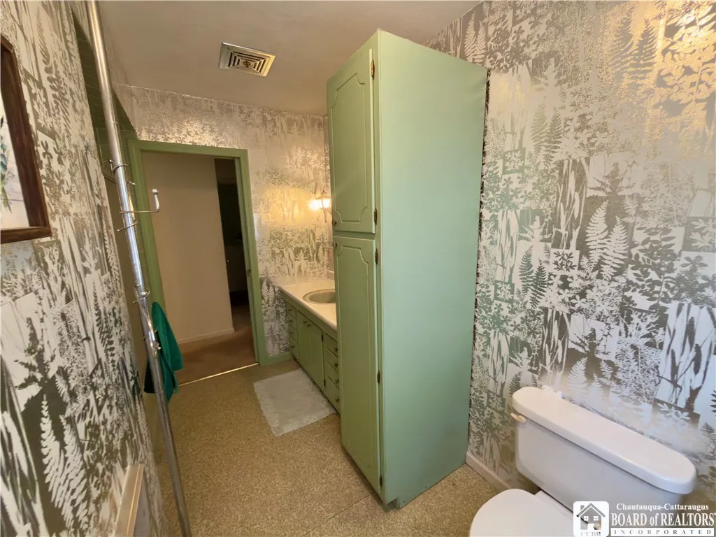 32 Maple Street, Carroll, New York 14738, Carroll, New York 14738, 3 Bedrooms Bedrooms, 6 Rooms Rooms,1 BathroomBathrooms,Residential Lease,For Rent,32 Maple Street, Carroll, New York 14738,0,R1649586