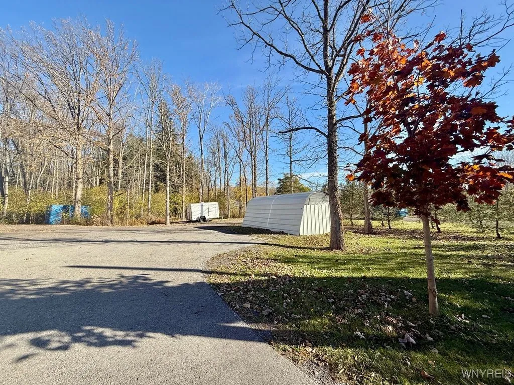 2763 Transit Road, Newfane, New York 14108, Newfane, New York 14108, 1 Bedroom Bedrooms, 4 Rooms Rooms,1 BathroomBathrooms,Residential,For Sale,2763 Transit Road, Newfane, New York 14108,0,B1649120