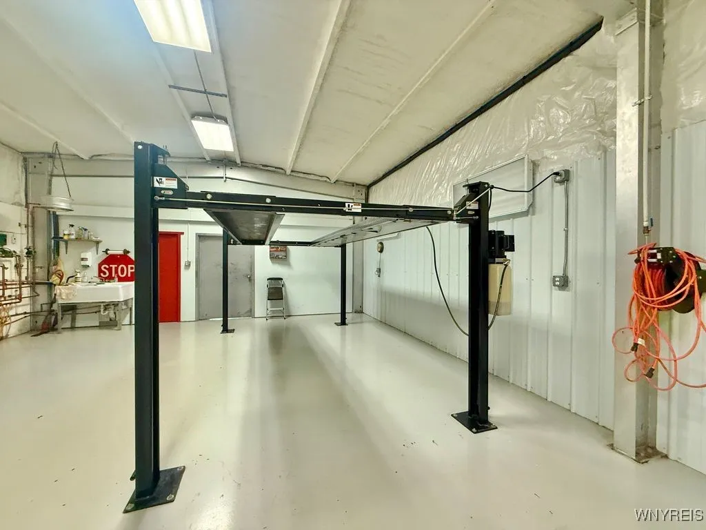 2763 Transit Road, Newfane, New York 14108, Newfane, New York 14108, 1 Bedroom Bedrooms, 4 Rooms Rooms,1 BathroomBathrooms,Residential,For Sale,2763 Transit Road, Newfane, New York 14108,0,B1649120