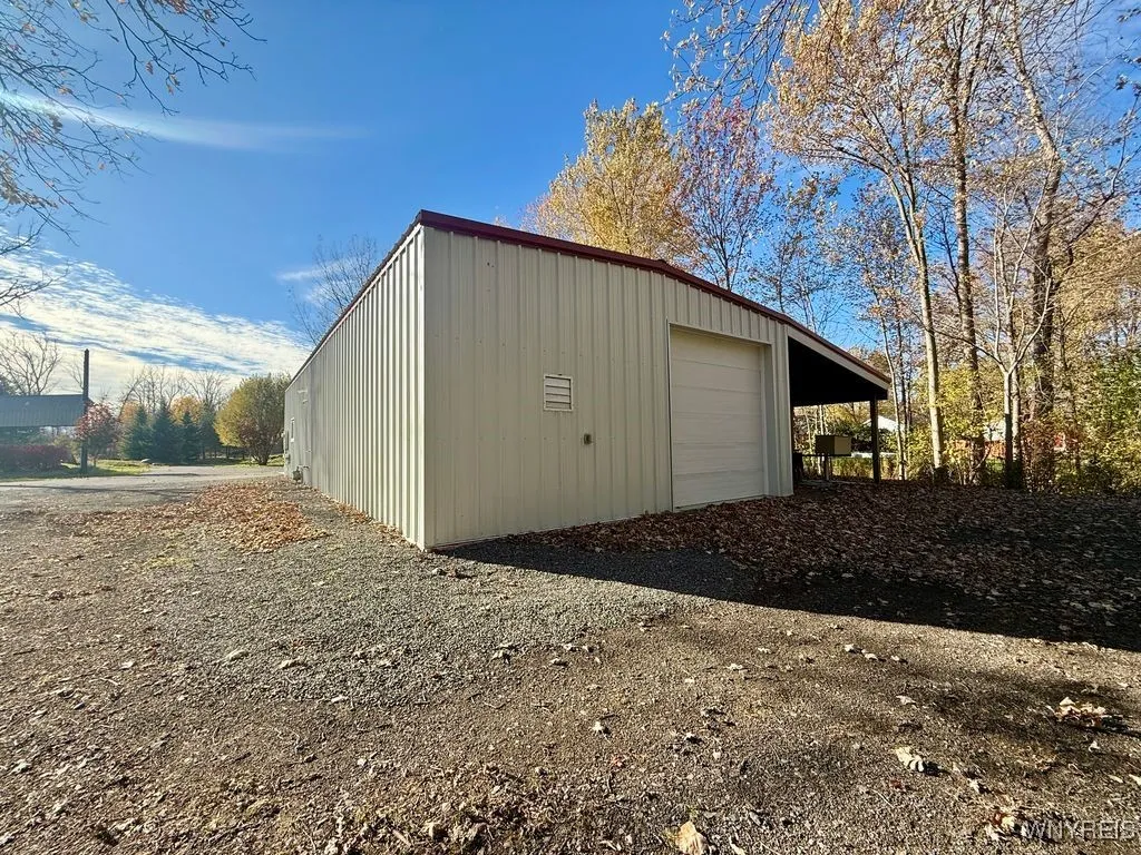 2763 Transit Road, Newfane, New York 14108, Newfane, New York 14108, 1 Bedroom Bedrooms, 4 Rooms Rooms,1 BathroomBathrooms,Residential,For Sale,2763 Transit Road, Newfane, New York 14108,0,B1649120