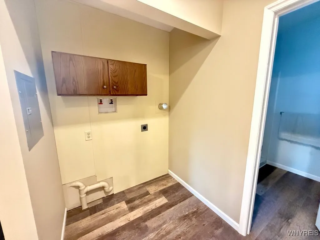 2763 Transit Road, Newfane, New York 14108, Newfane, New York 14108, 1 Bedroom Bedrooms, 4 Rooms Rooms,1 BathroomBathrooms,Residential,For Sale,2763 Transit Road, Newfane, New York 14108,0,B1649120