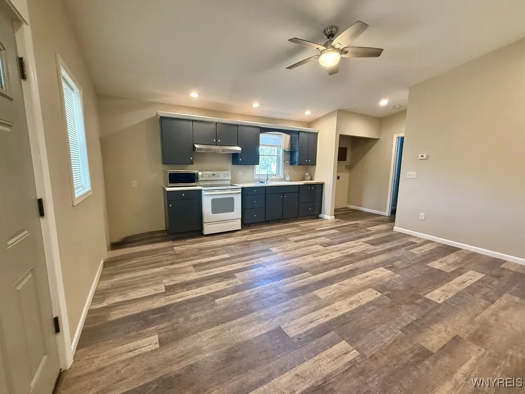 2763 Transit Road, Newfane, New York 14108, Newfane, New York 14108, 1 Bedroom Bedrooms, 4 Rooms Rooms,1 BathroomBathrooms,Residential,For Sale,2763 Transit Road, Newfane, New York 14108,0,B1649120