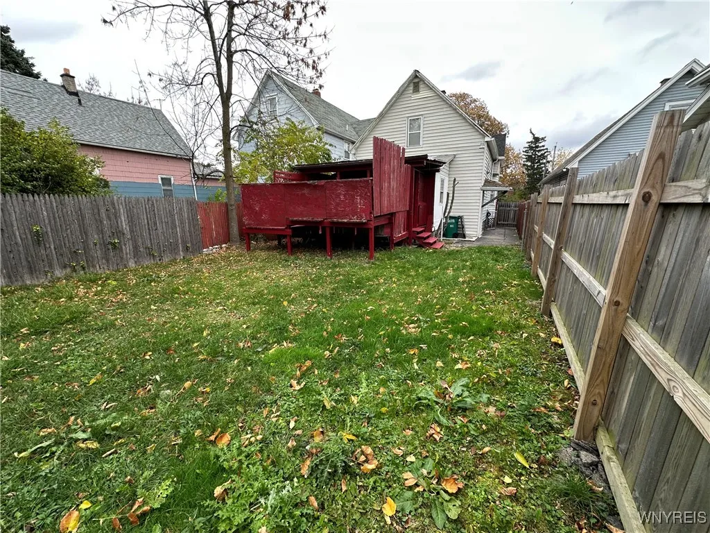 20 Deer Street, Buffalo, New York 14207, Buffalo, New York 14207, 5 Bedrooms Bedrooms, 10 Rooms Rooms,1 BathroomBathrooms,Residential,For Sale,20 Deer Street, Buffalo, New York 14207,0,B1649512