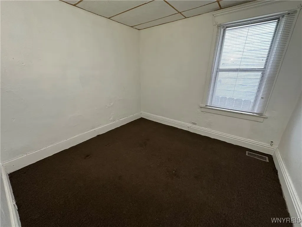 20 Deer Street, Buffalo, New York 14207, Buffalo, New York 14207, 5 Bedrooms Bedrooms, 10 Rooms Rooms,1 BathroomBathrooms,Residential,For Sale,20 Deer Street, Buffalo, New York 14207,0,B1649512