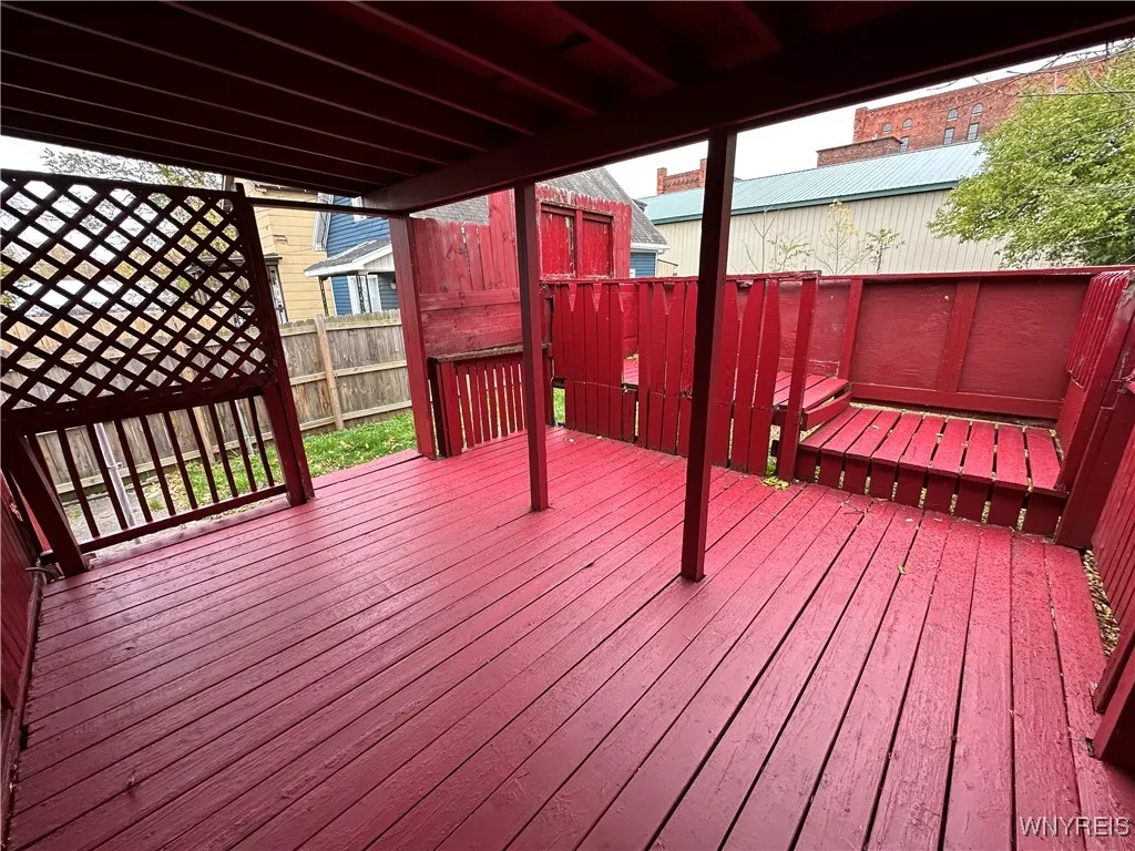 20 Deer Street, Buffalo, New York 14207, Buffalo, New York 14207, 5 Bedrooms Bedrooms, 10 Rooms Rooms,1 BathroomBathrooms,Residential,For Sale,20 Deer Street, Buffalo, New York 14207,0,B1649512