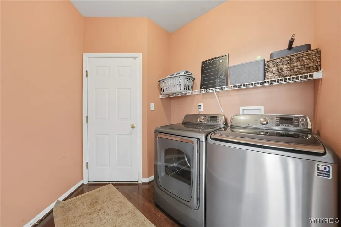 9031 Michael Douglas Drive, Clarence, New York 140, Clarence, New York 14032, 4 Bedrooms Bedrooms, 10 Rooms Rooms,2 BathroomsBathrooms,Residential,For Sale,9031 Michael Douglas Drive, Clarence, New York 140,0,B1649416