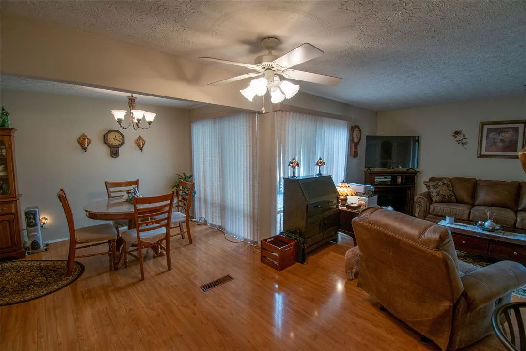 114 Sprucewood Circle, Geneva City, New York 14456, Geneva City, New York 14456, 3 Bedrooms Bedrooms, 7 Rooms Rooms,1 BathroomBathrooms,Residential,For Sale,114 Sprucewood Circle, Geneva City, New York 14456,0,R1649518